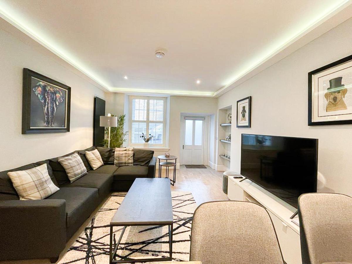Modern 3 Bedroom Apartment, West End Edimburgo Esterno foto